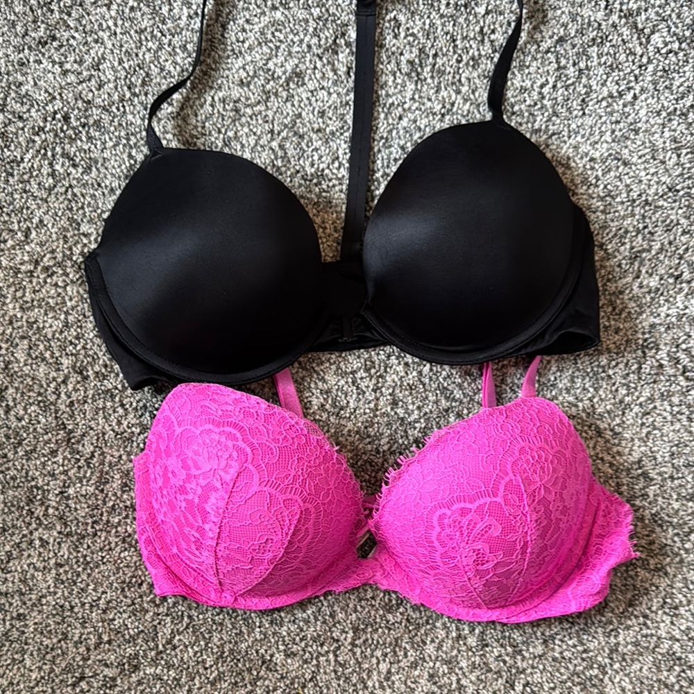 🔥 5/$40 bundle Victoria's Secret Black and Pink Lace Bras🔥 5/$40 bundle